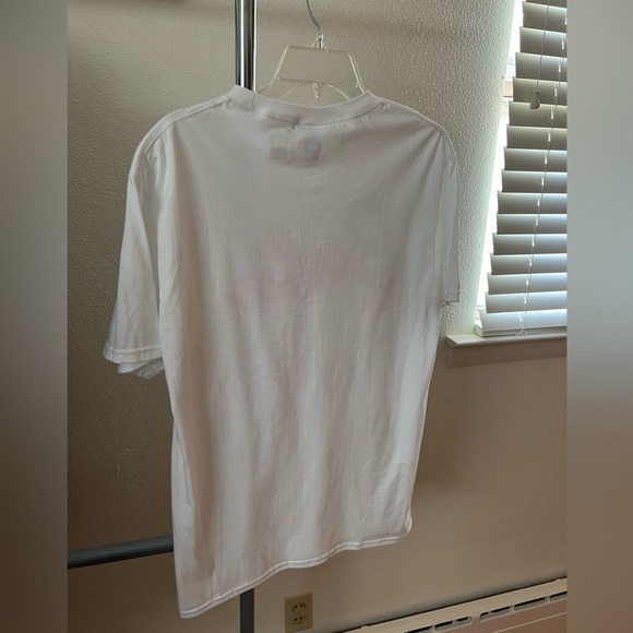 Barbie shirt NEW! Still with tag Barbie - Classic Logo T-Shirt - Picture 4 of 4